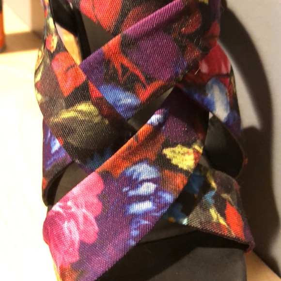 Guess wedge sandals - Picture 6 of 7